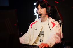 NG体育-TheShy回归赛场，势不可挡首场状态亮眼，利物浦观众沸腾！的简单介绍